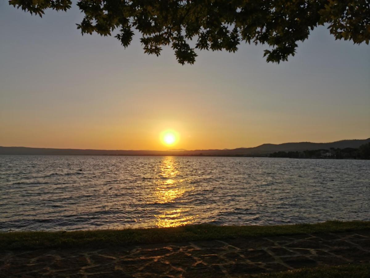 Hotel Nazionale Bolsena Kültér fotó